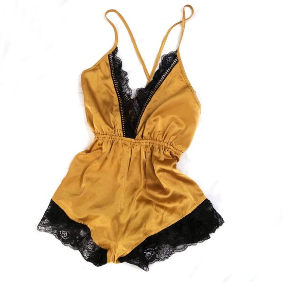 Missguided Other - 4/25🌹NWT Gold Silk Teddy | Missguided